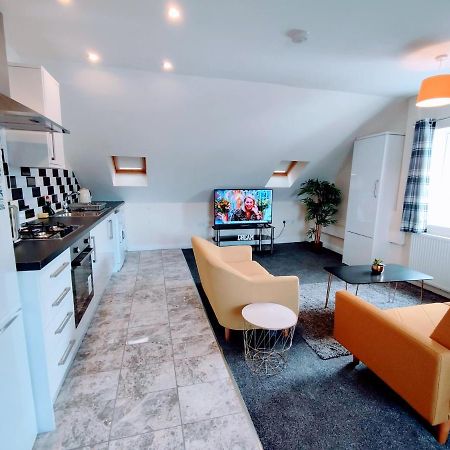 Crystal Suite 4 - Private Parking - Metro นอร์ทชีลด์ส ภายนอก รูปภาพ
