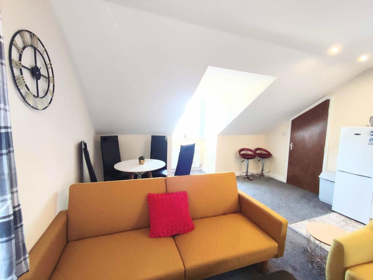 Crystal Suite 4 - Private Parking - Metro นอร์ทชีลด์ส ภายนอก รูปภาพ