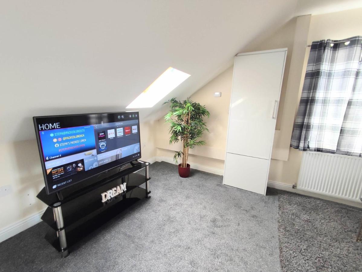 Crystal Suite 4 - Private Parking - Metro นอร์ทชีลด์ส ภายนอก รูปภาพ