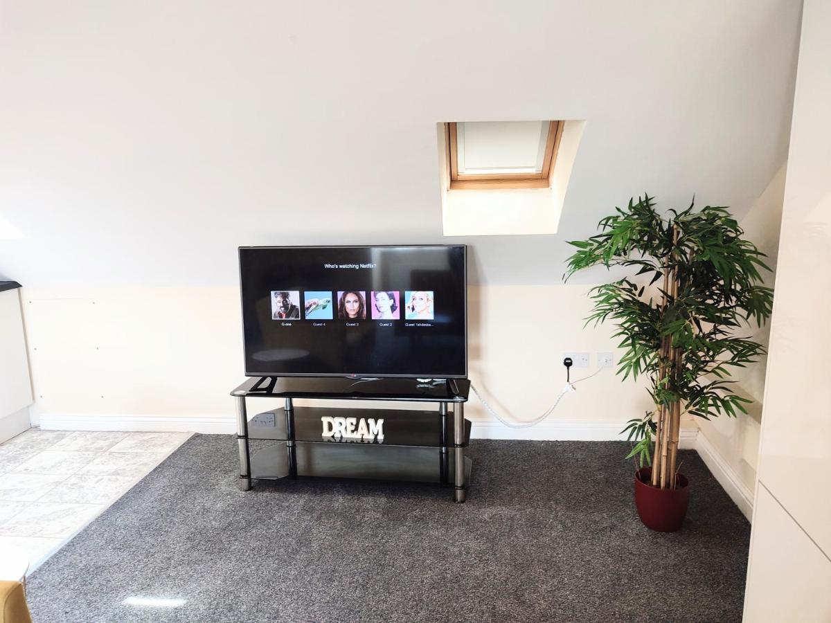 Crystal Suite 4 - Private Parking - Metro นอร์ทชีลด์ส ภายนอก รูปภาพ