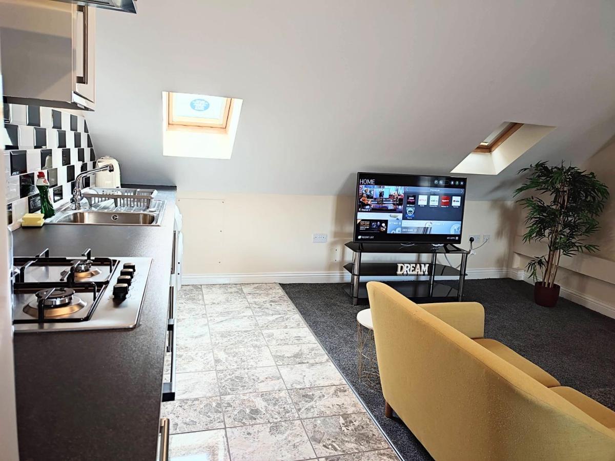 Crystal Suite 4 - Private Parking - Metro นอร์ทชีลด์ส ภายนอก รูปภาพ
